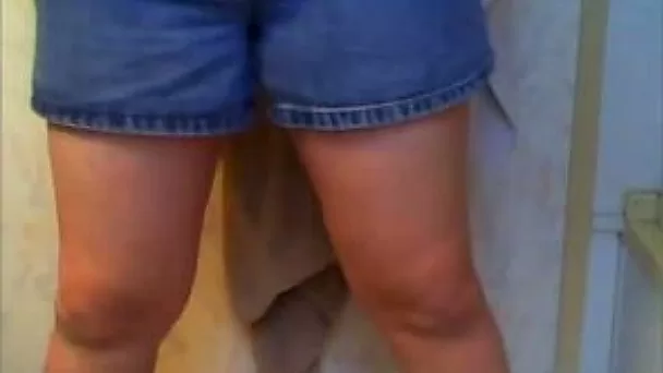 Ugly amateur white chick takes her clothes off in front of camera