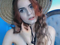 Horny Shemale Wanking her Dick so Hard On Cam