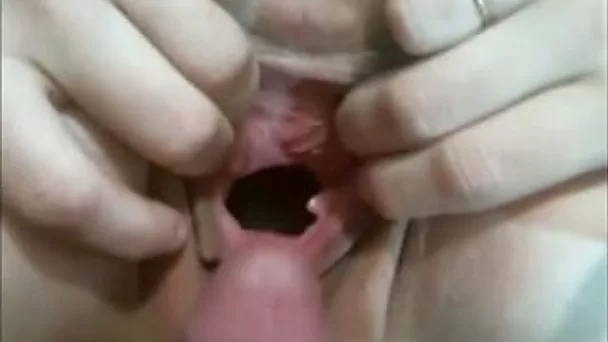 I expose my gaping hole and my Bf gives me cream pie