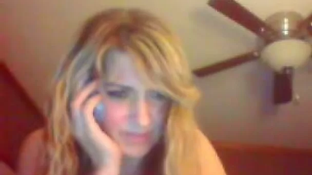 Talking on the phone amateur sexy barber babe masturbated on webcam
