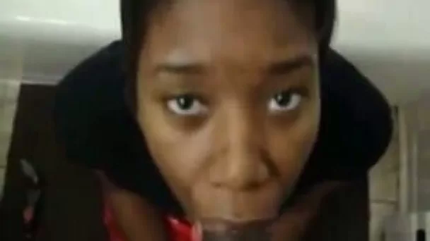 Damn that chick sucked that dick really good and she is not camera shy