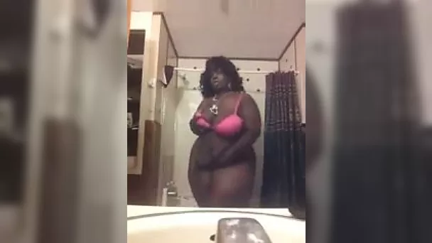 Gorgeous ebony BBW shakes her enormous bottom for me