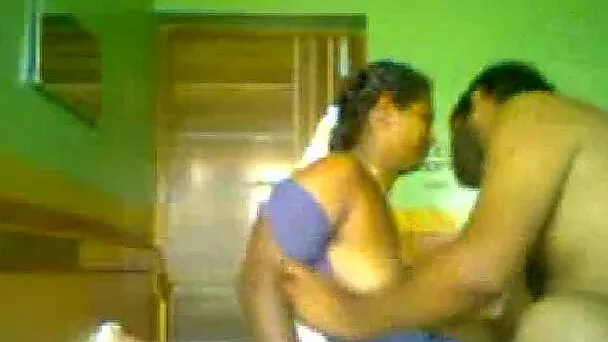 Husband fucks his sexy young wife on webcam video