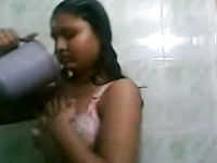 Amateur dark skin Indian girlfriend in the shower washing