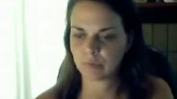 All natural weirdly tanned brunette webcam whore was riding dildo