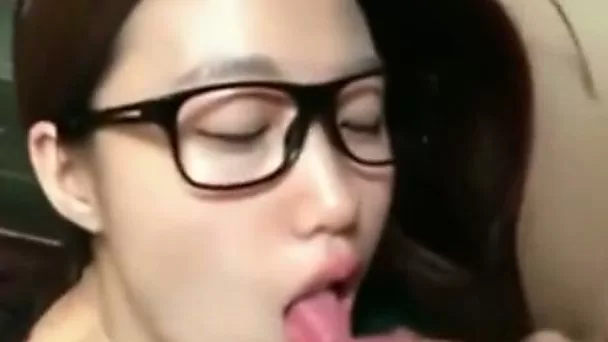 Korean Teen GF Swallows Cum!