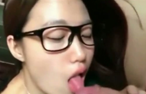 Korean Swallow - Korean Teen GF Swallows Cum! - Mylust.com Video