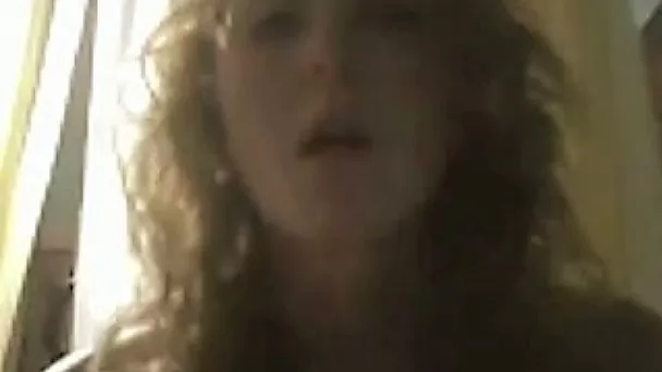 I fuck sexy blonde babe and she  and she sucks my bbc