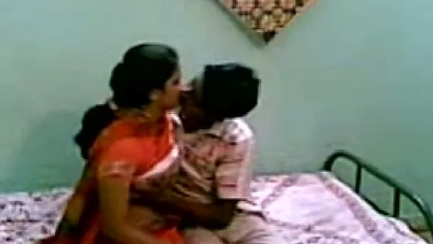 Just an amateur Indian couple fucking on private video