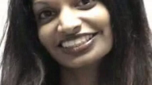 Freaky Indian chick with big mouth fucks a chubby white guy