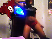 Awesome black cutie in red shorts was twerking her awesome bubble ass