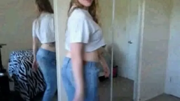 Light haired cute webcam girl exposed me herself in her bedroom