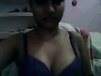 Sweet amateur dark skin Indian teen babe on webcam