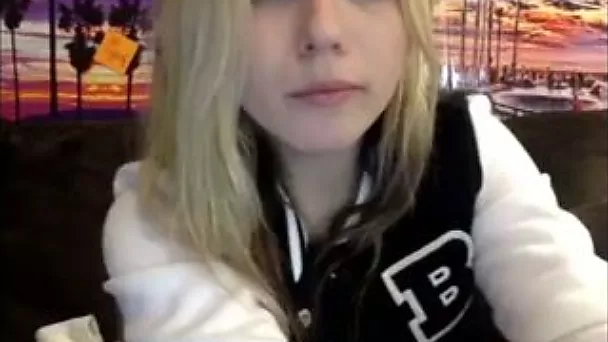 Stunning white skinny blonde teenie on webcam masturbating