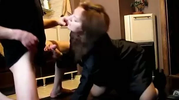 Horny bitch with sexy body sucks my hard dick with passion