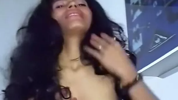 Gorgeous dark skin exotic sluts having wild threesome