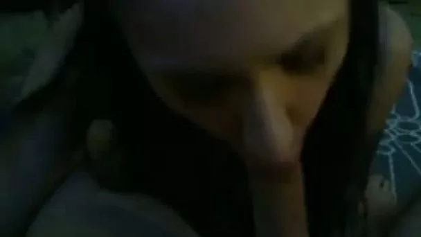 Skanky brunette girl sucking massive dick in amateur sex tape