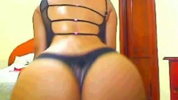 BBW temptress exposes her goodies in hell arousing solo video