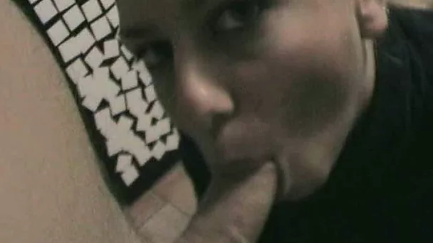 Beautiful and playful blondie is so good in oral sex