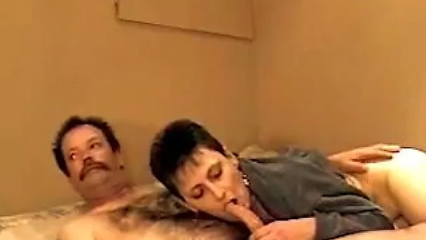 Amateur dark haired housewife of my neighbor sucked him before doggyfuck