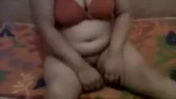 Chubby ex-wife of my friend was teasing her meaty cunt just a bit