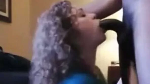 Amazing blowjob from amateur white milf housewife on home video