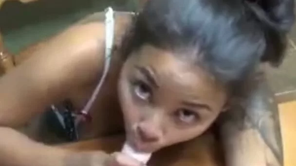 Sexy webcam model show off her boobs and butt for you to drool over