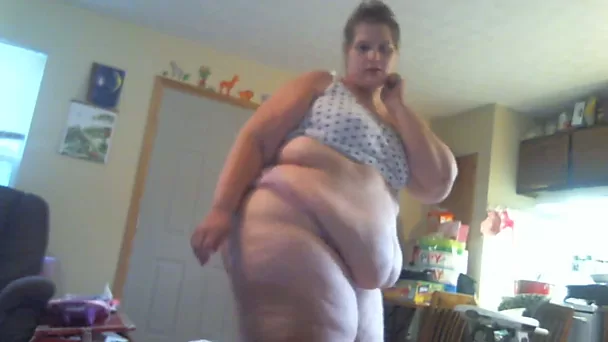 Awful webcam chubby whore exposed her really enormous tits and huge rack