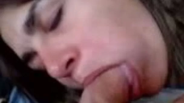 Juicy lips of my sexy girlfriend satisfies my meaty cock