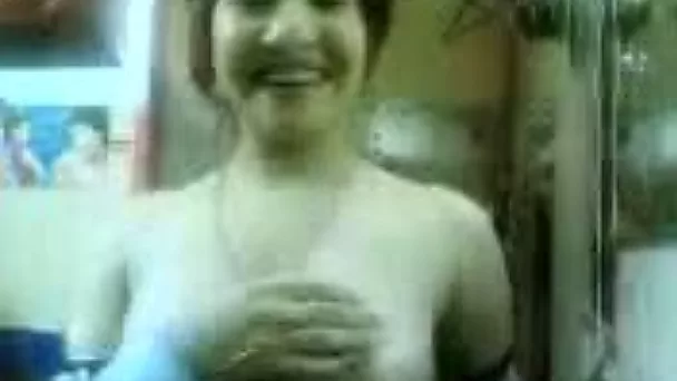 Shameless Arab girl in Hijab flashes her juicy boobs