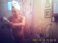 Hidden cam caught nude mature in the shower