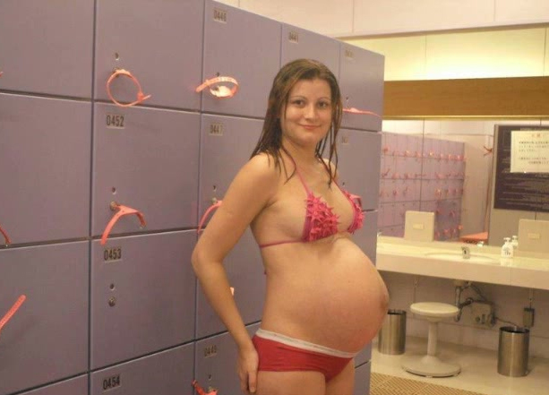 Naked Sexy Pregnant