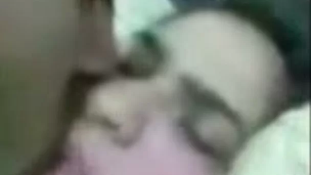 Banging Arab amateur girl in a missionary position