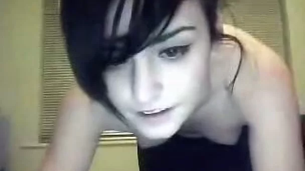 Brazen skinny webcam cutie flirts with me and laughs out loud