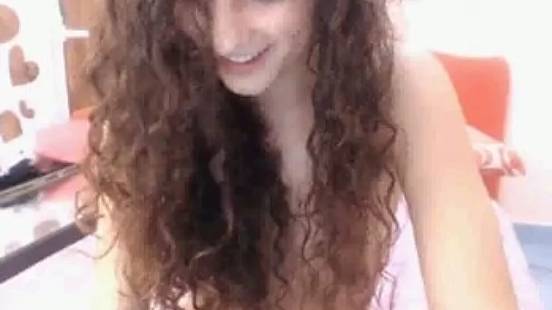 This webcam girl did okay in the pussy fingering department and she's so nasty