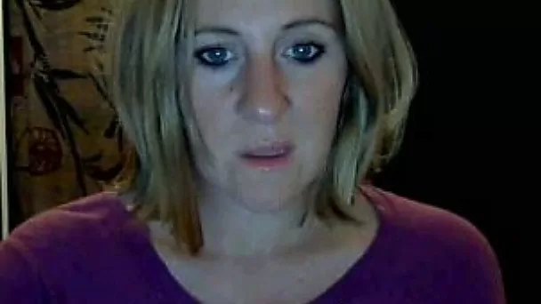 Shy and dull webcam blonde chick was posing in her underwear