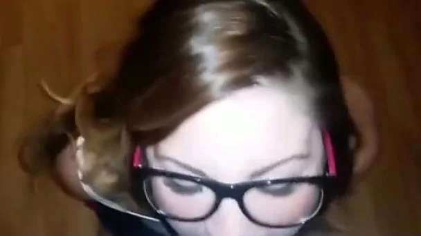 Hot Teen GF No Hands Deepthroat!
