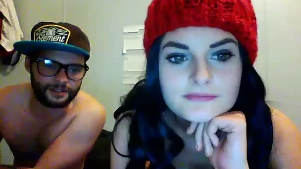 Natural pretty webcam girlfriend gives her BF a nice solid blowjob