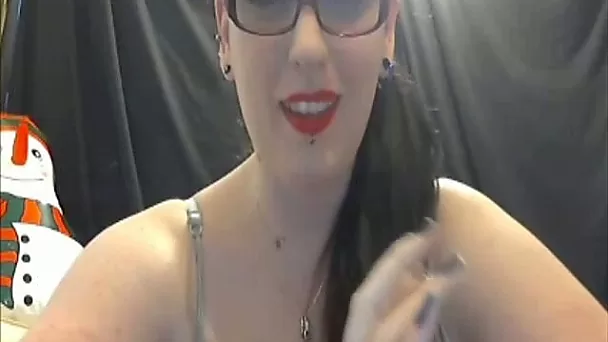 MILFie brunette with sexy red lips showed me off her big boobies