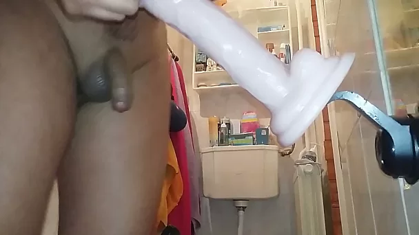 I love fucking my ass with my suction cup dildo for hundreds of online viewers