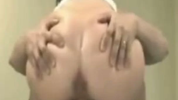 Bootylicious girlfriend gives me her booty for hardcore pounding