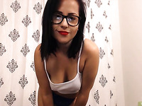 I can never get enough of this camgirl's luscious body and man she's so pretty