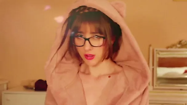 This is like my fifth time cumming to this four eyed webcam model