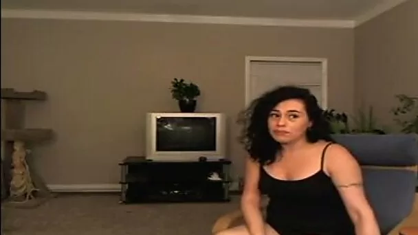 I've fapped too many times to this seductive bootyfull webcam model