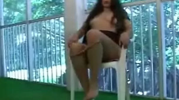 This slut loves rubbing her pussy and she likes to show off her tits and pussy