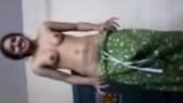 Naughty Indian slut knows how to give a good handjob