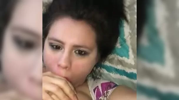 This buxom MILF looks really looks fine and she knows how to suck a dick