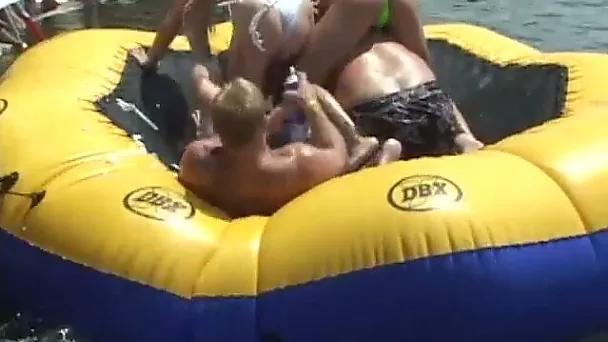 These chicks love summer and they don't mind getting raunchy in public