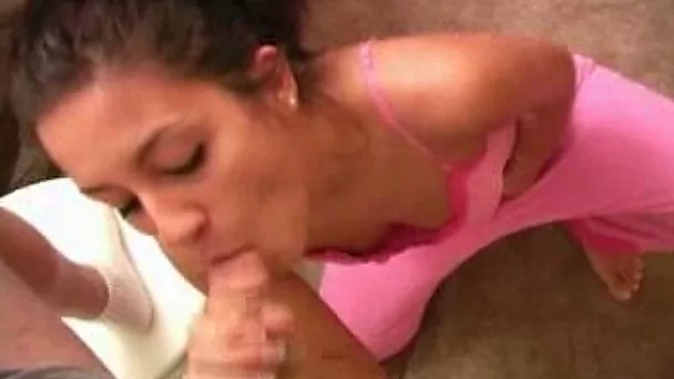 Curvy roommate girl gives me a head and gets facial in bathroom