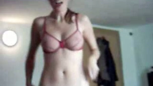 Frisky Turkish webcam girl flaunts her boobs and pussy on cam